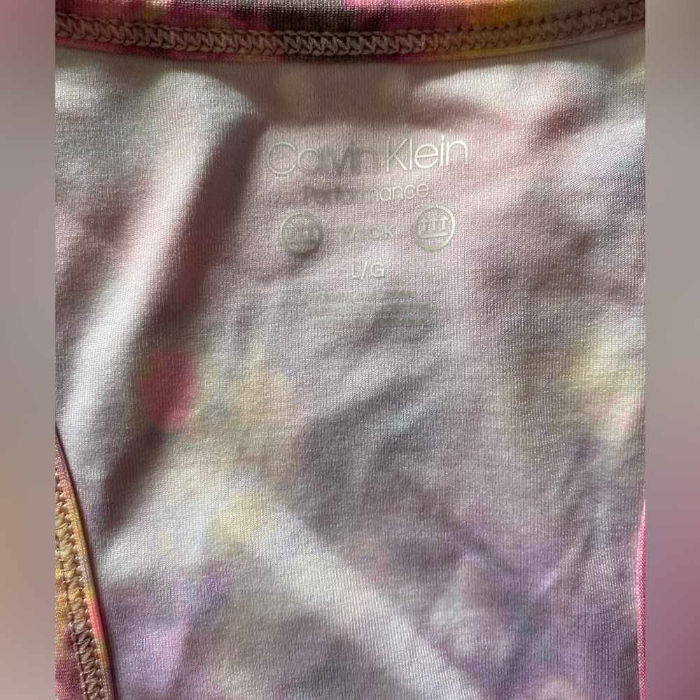 NWT women’s Calvin Klein Performance cropped tank - Picture 6 of 8